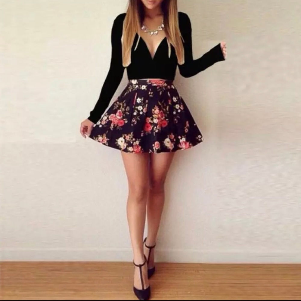 Dress - Picture 1 of 1